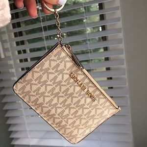 Michael Kors change purse